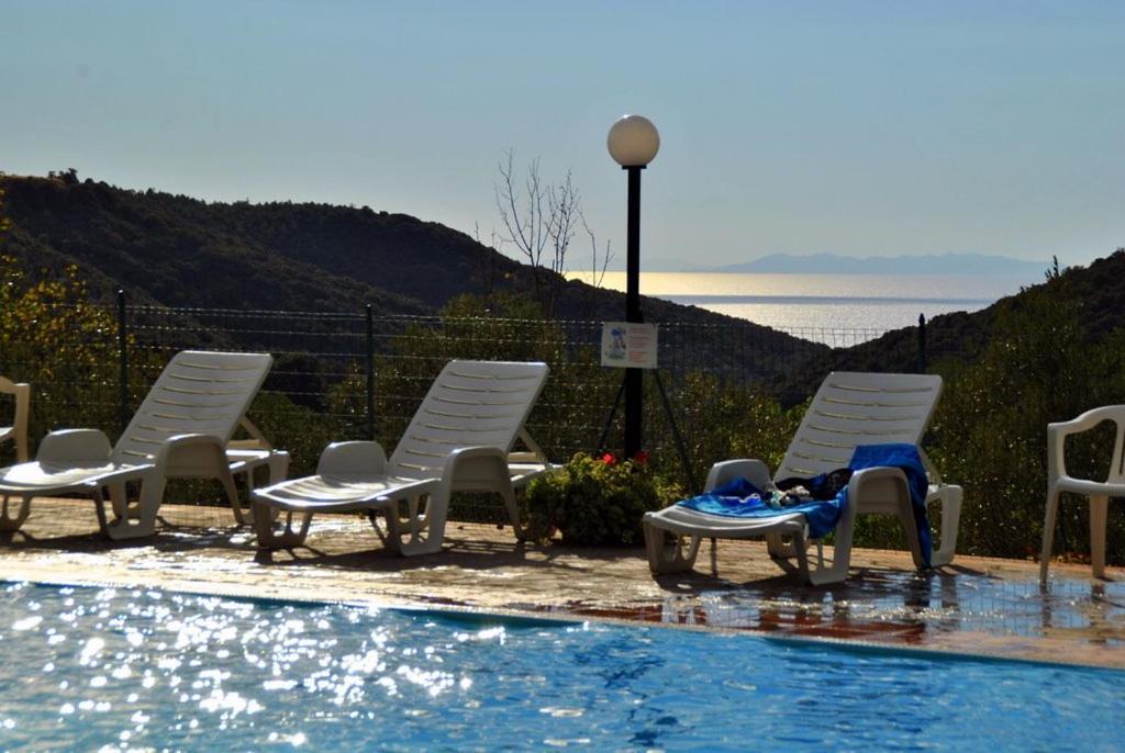 Divacamp Glamping Resort Campiglia Marittima Buitenkant foto